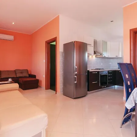 Apartamento Cozy In Ribnica-krusevo With Kitchen Anić