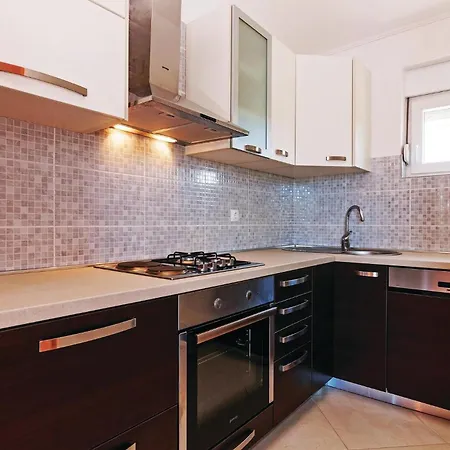 Cozy In Ribnica-krusevo With Kitchen *